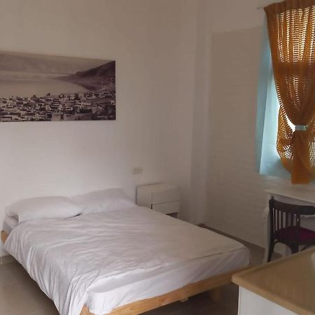 פינה שקטה דקה הליכה לכנרת והטיילת Apartment Tiberias Bagian luar foto