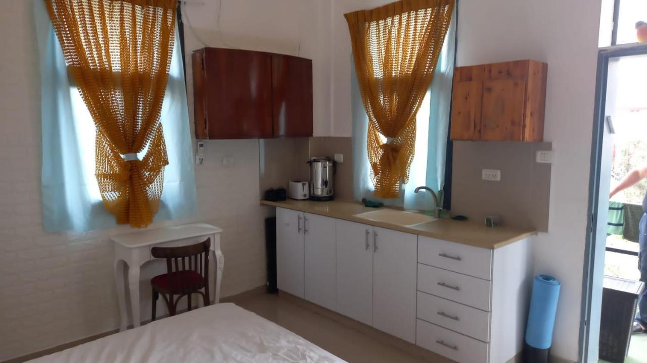 פינה שקטה דקה הליכה לכנרת והטיילת Apartment Tiberias Bagian luar foto
